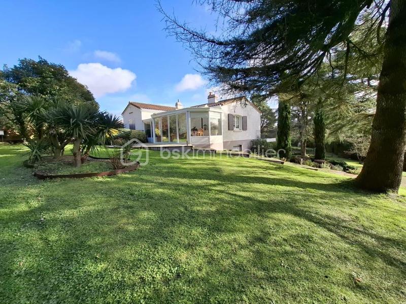 Maison traditionnelle - 136 m² - 6 pièces