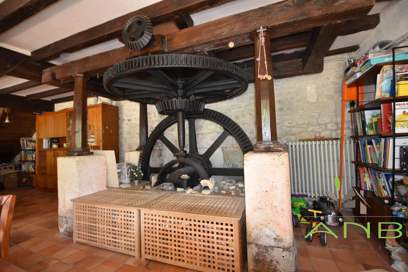 Maison ancienne - 191 m² - 5 pièces