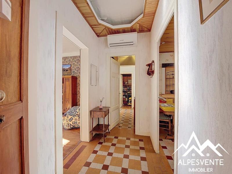 Maison ancienne - 293 m² - 13 pièces