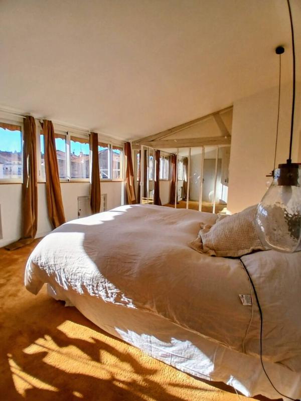 Maison - 350 m² - 9 pièces