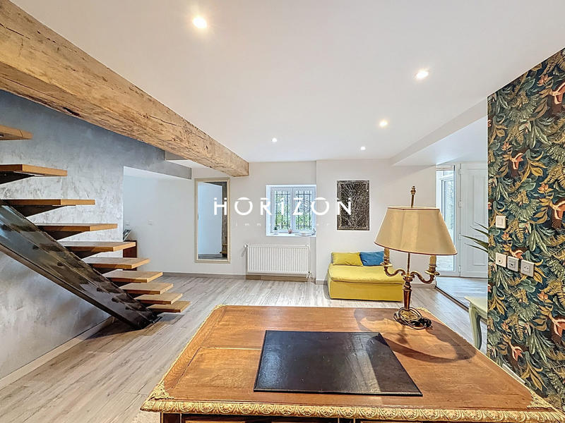 Maison ancienne - 195 m² - 7 pièces