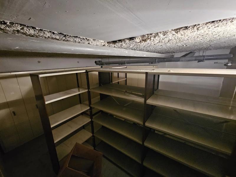 Bureau - 212 m² - 7 pièces