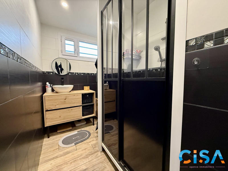 Maison - 109 m² - 7 pièces