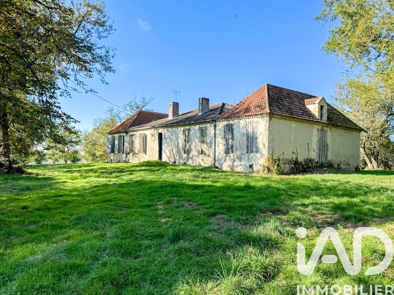 Maison - 355 m² - 10 pièces