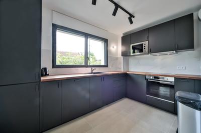 Appartement - 92 m² - 4 pièces