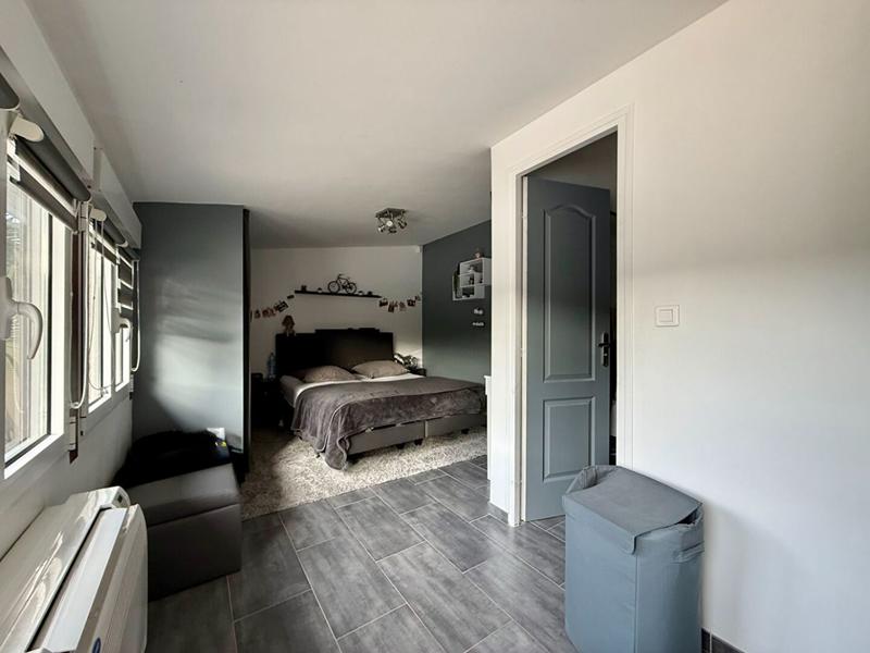 Maison - 156 m² - 8 pièces