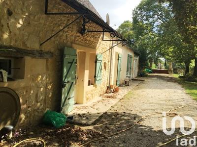 Maison - 230 m² - 7 pièces