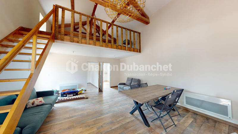 Maison - 310 m² - 8 pièces