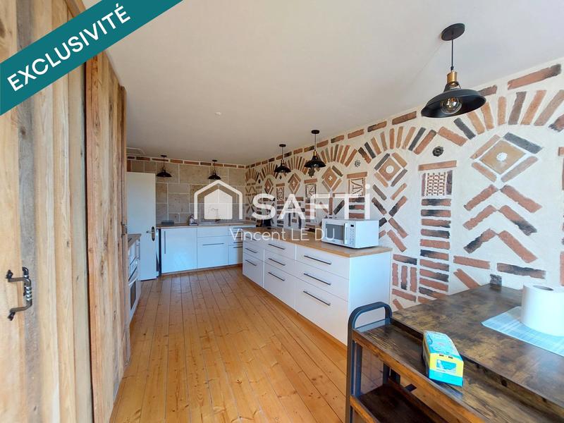 Maison - 140 m² - 5 pièces