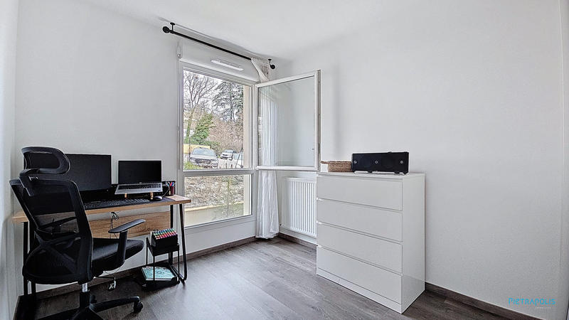 Appartement - 84 m² - 4 pièces