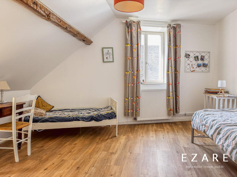 Maison - 197 m² - 10 pièces