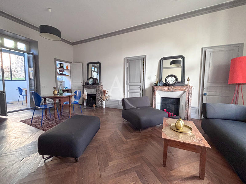 Maison - 122 m² - 5 pièces