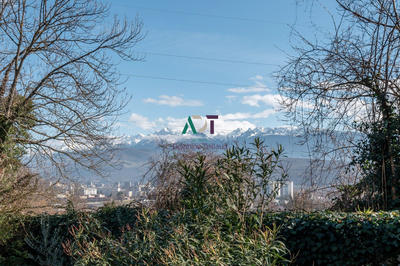 Maison - 465 m² - 9 pièces