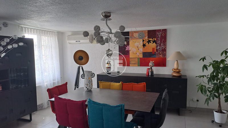 Immeuble - 230 m² - 2 pièces