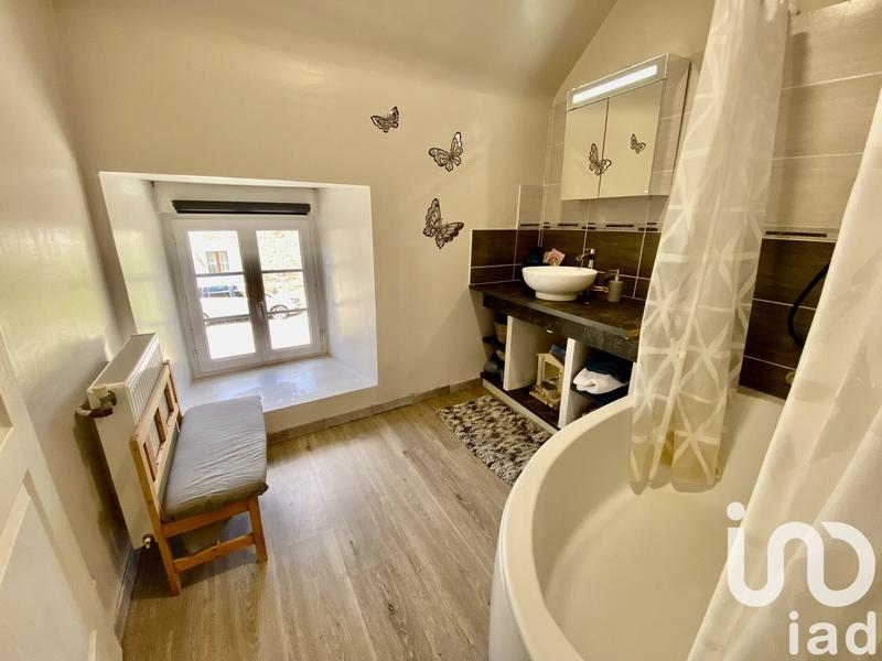 Maison - 241 m² - 10 pièces