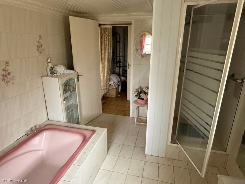 Maison en pierre - 192 m² - 6 pièces