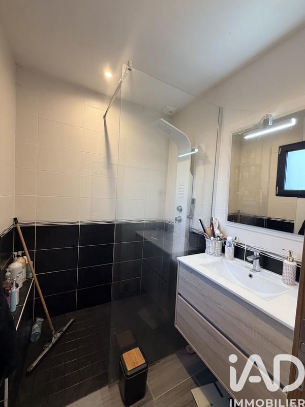 Maison de village - 183 m² - 9 pièces