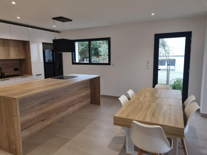 Maison - 123 m² - 5 pièces