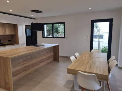 Maison - 123 m² - 5 pièces