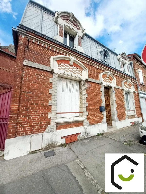 Maison - 200 m² - 8 pièces