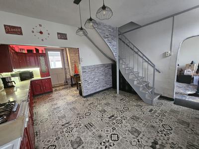 Maison - 121 m² - 6 pièces