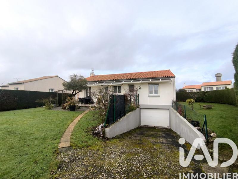 Maison - 95 m² - 5 pièces