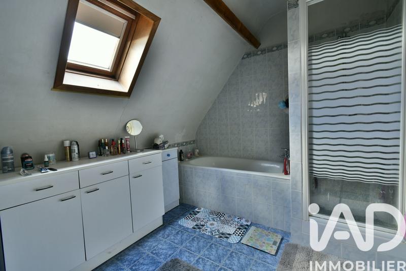 Maison - 137 m² - 5 pièces