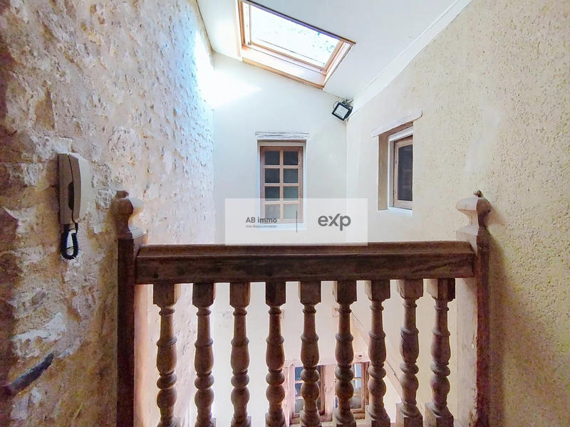 Appartement - 150 m² - 5 pièces