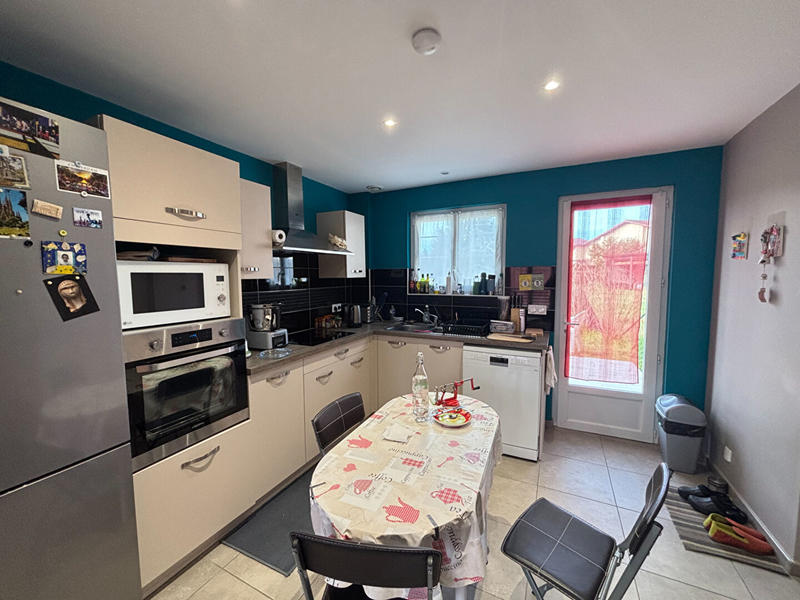 Maison - 97 m² - 5 pièces