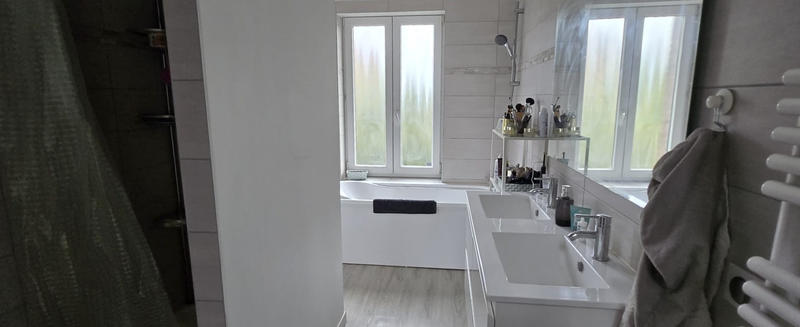 Maison - 184 m² - 7 pièces