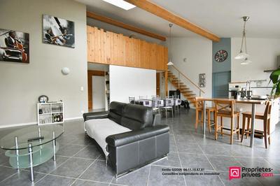 Maison - 135 m² - 6 pièces