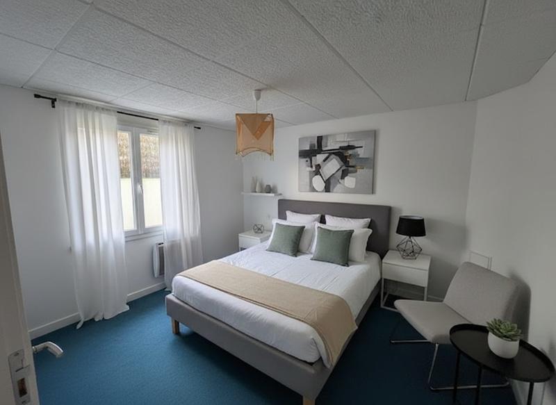 Maison - 223 m² - 9 pièces