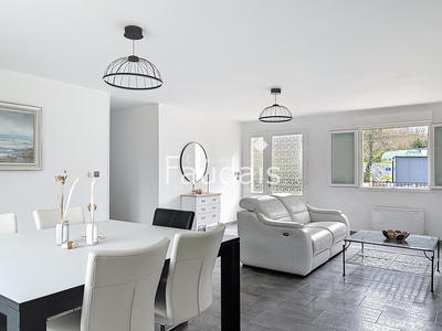 Maison - 94 m² - 4 pièces