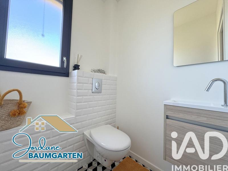 Maison - 98 m² - 5 pièces