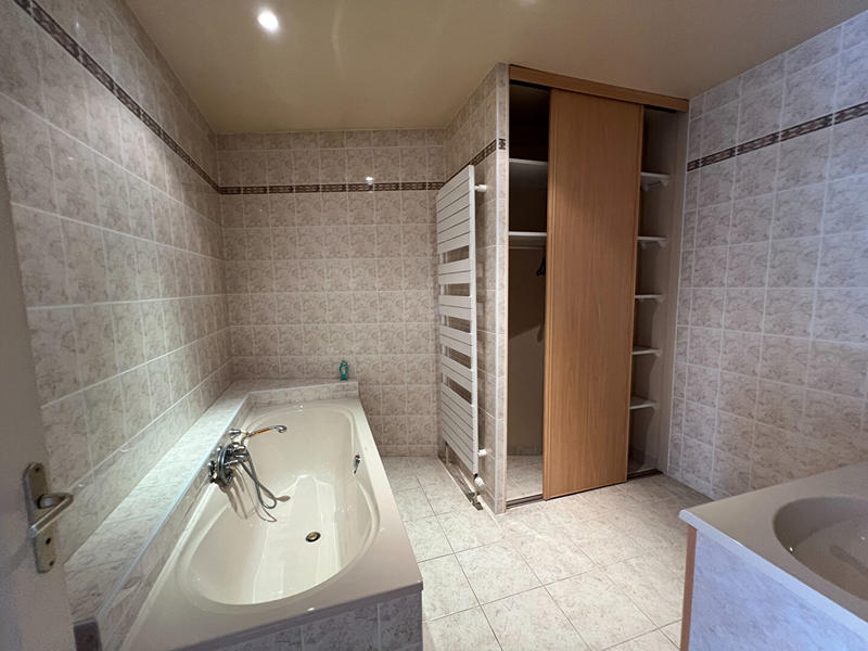 Maison - 154 m² - 8 pièces