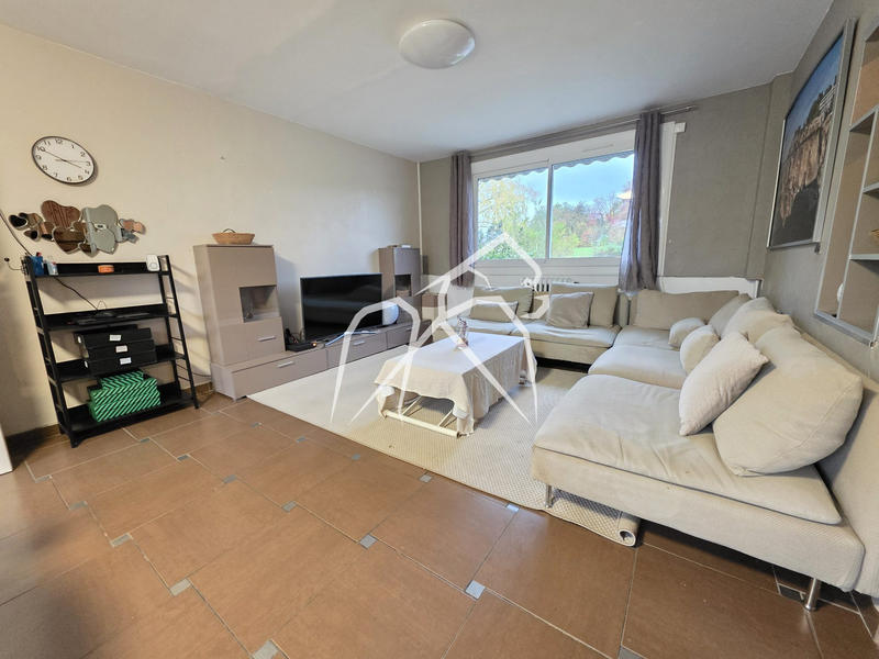 Maison - 96 m² - 4 pièces