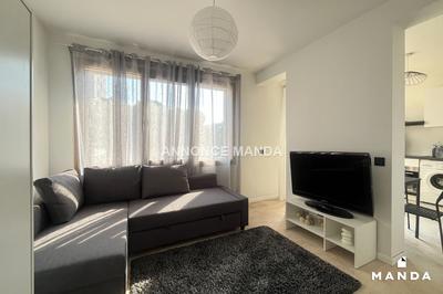 Studio - 24 m² - 1 pièce