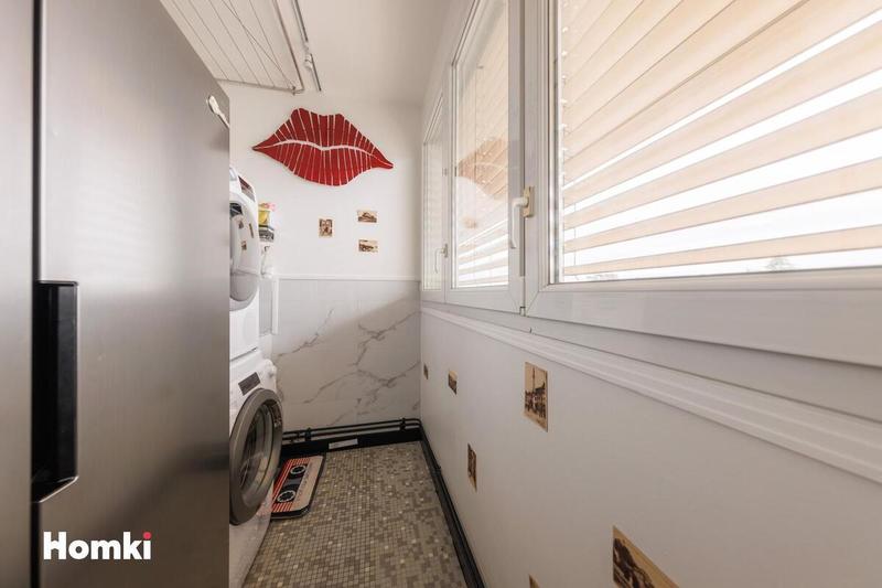 Appartement - 140 m² - 5 pièces