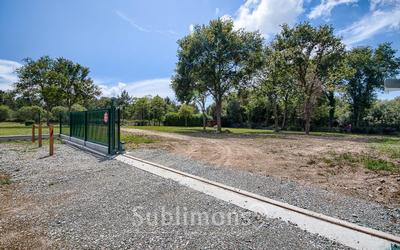 Terrain de loisirs - 1 000 m²