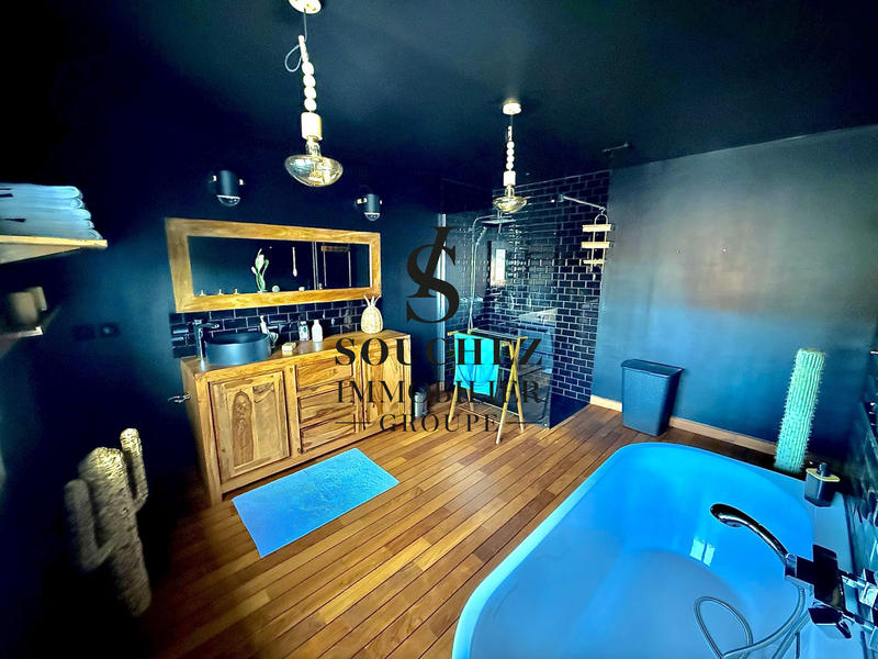 Maison - 140 m² - 4 pièces