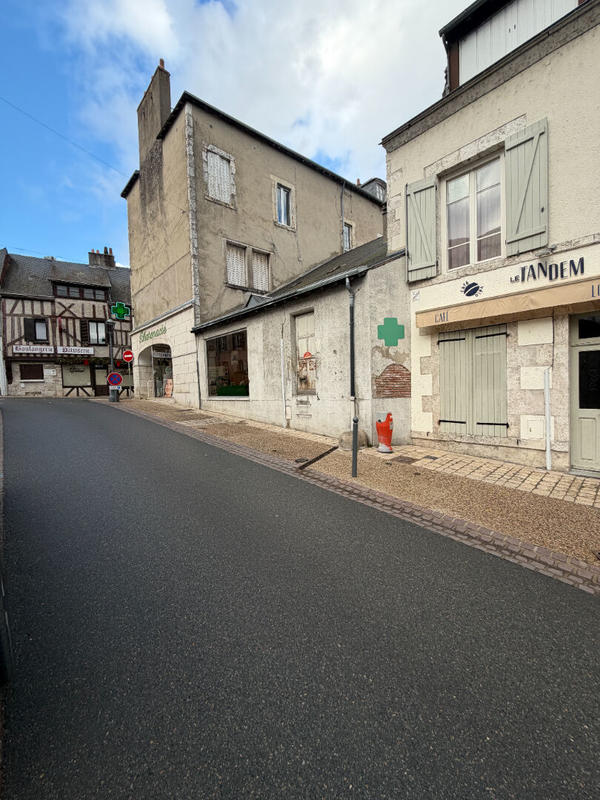 Local d'activité / Entrepôt - 168 m²