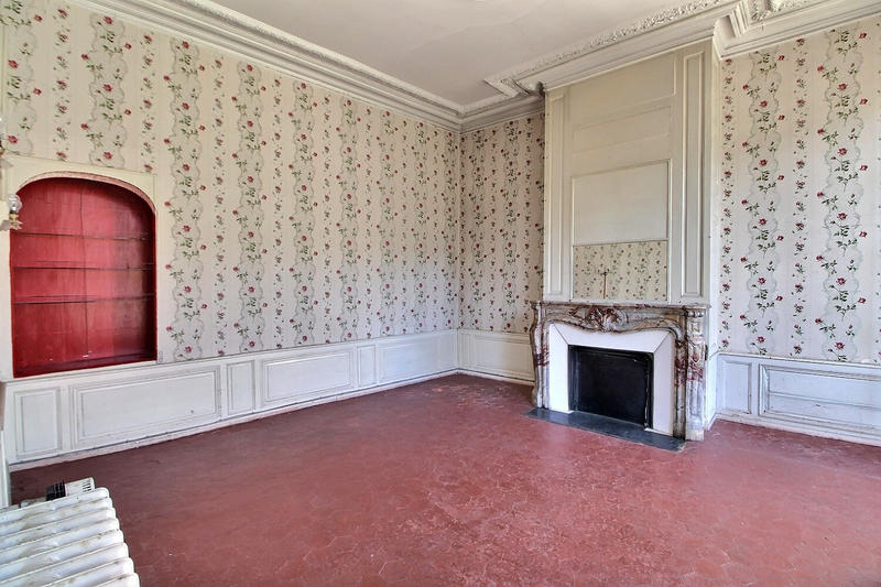 Demeure - 255 m² - 8 pièces