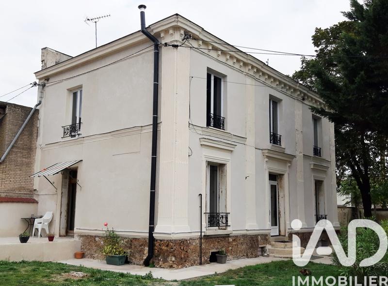 Maison - 150 m² - 8 pièces