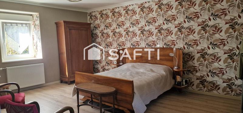 Maison - 215 m² - 11 pièces