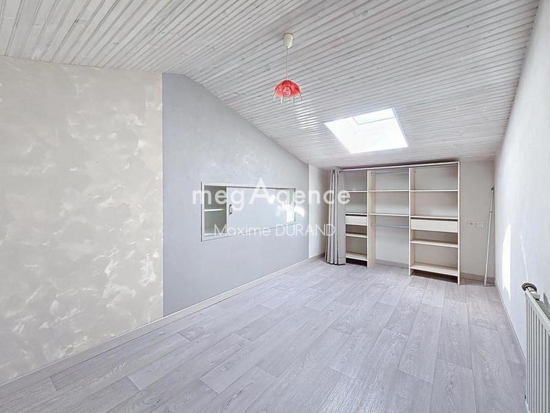 Maison - 166 m² - 8 pièces