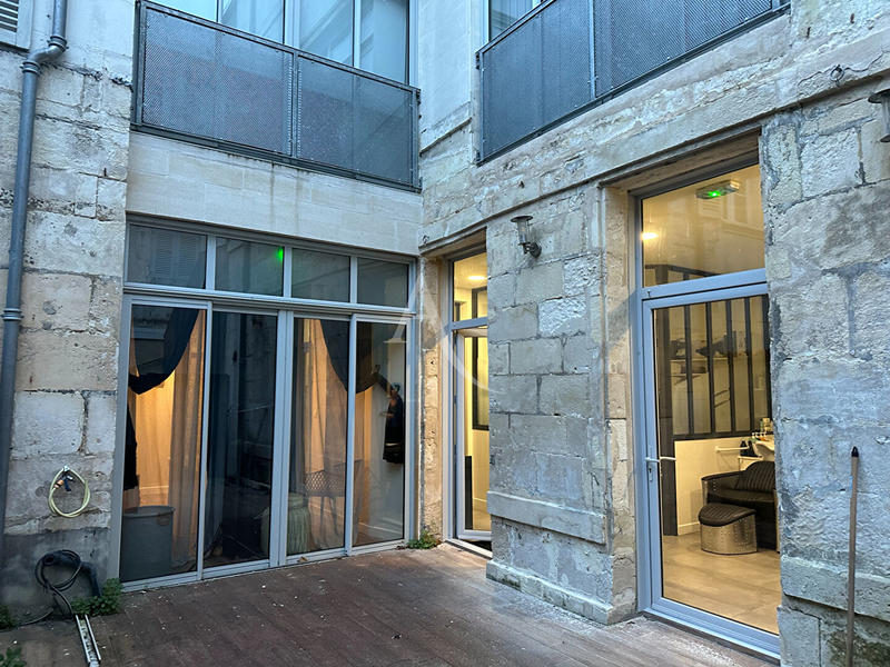 Local commercial - 105 m²