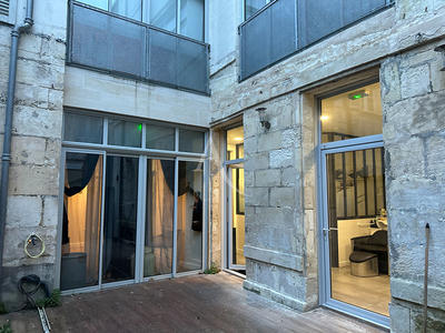 Local commercial - 105 m²