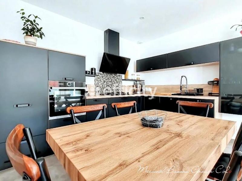 Maison - 61 m² - 3 pièces