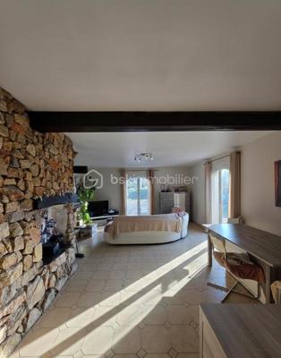 Entrepôt - 115 m² - 4 pièces