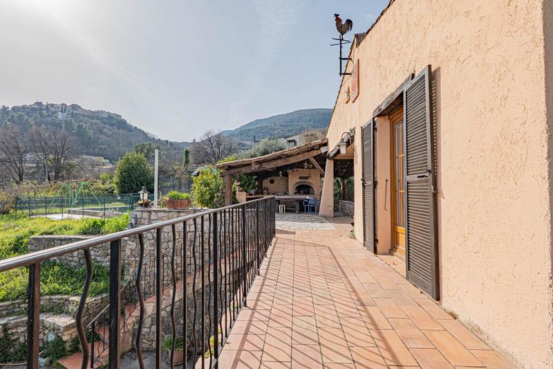 Villa - 101 m² - 4 pièces